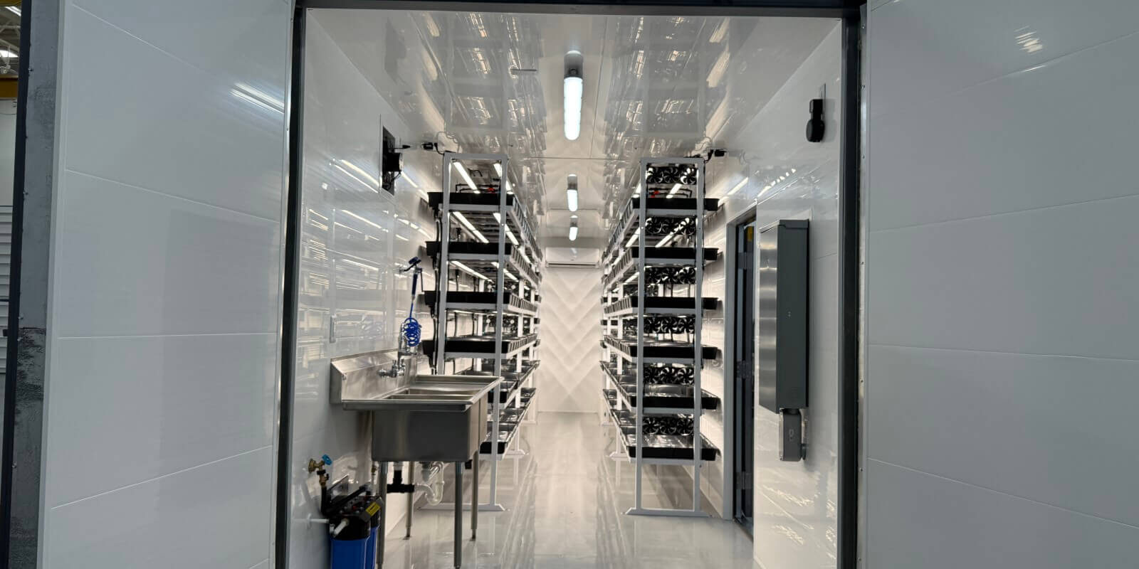 industrial-storage-container-interior-design