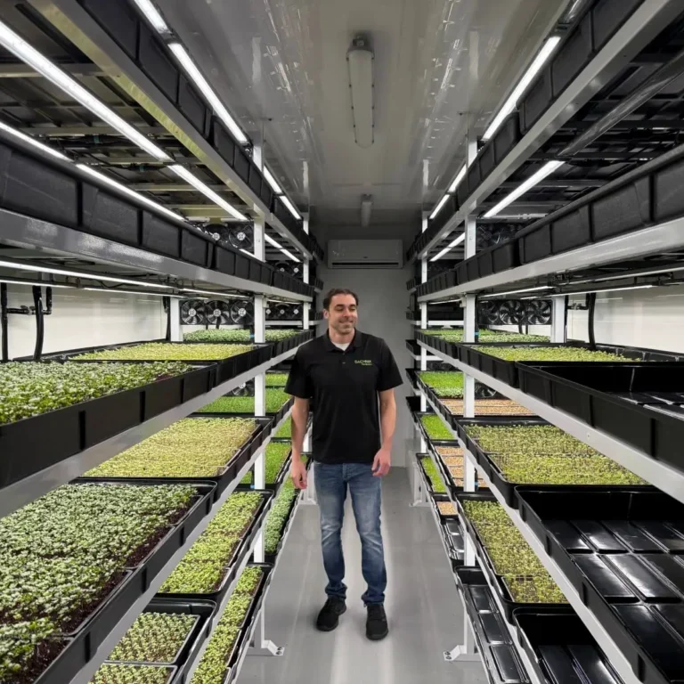 vertical-farm-man